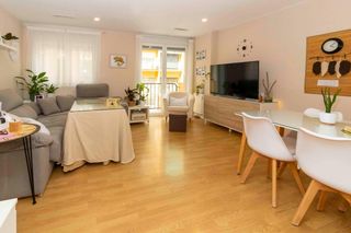 Appartamento in Pardaleras. Apartamento reformado y con patio en pleno centro de la ciudad