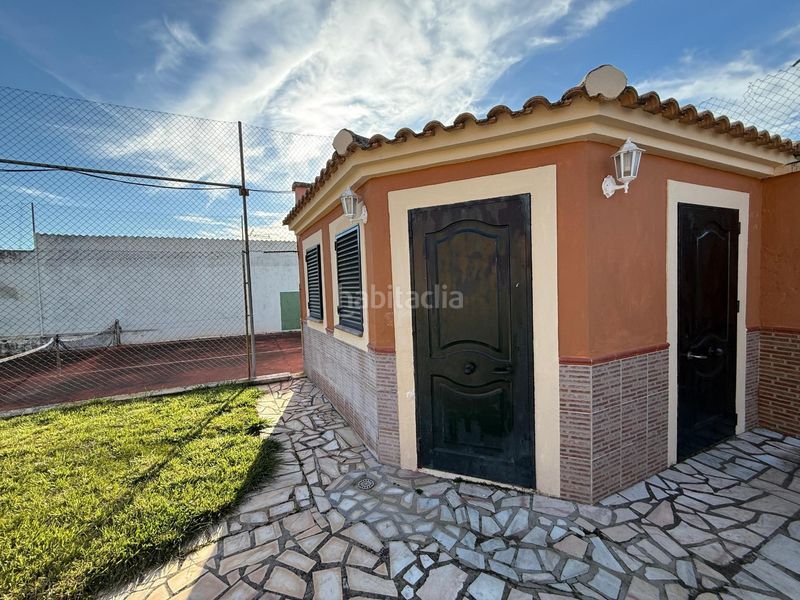 Foto 1d3ccdce-6a97-45d0-a615-c8e25c75caea. Xalet amb aparcament piscina a Carretera de Sevilla - Los Montitos Badajoz