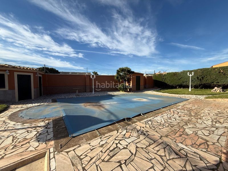 Foto ca88866f-002e-4b3b-91b1-8f0fbeb01986. Xalet amb aparcament piscina a Carretera de Sevilla - Los Montitos Badajoz