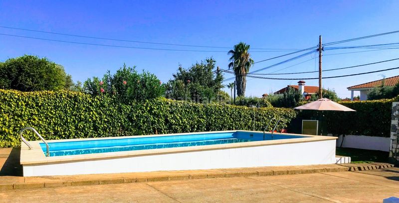 Foto 89bc7278-28dc-4915-9b83-b04db6716773. Xalet amb aparcament piscina a Carretera de Sevilla - Los Montitos Badajoz