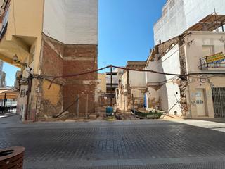Terreno residencial en Calle john lennon 54. Solar urbano