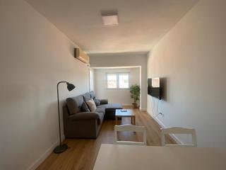 Location Appartement  Calle pedro maría plano