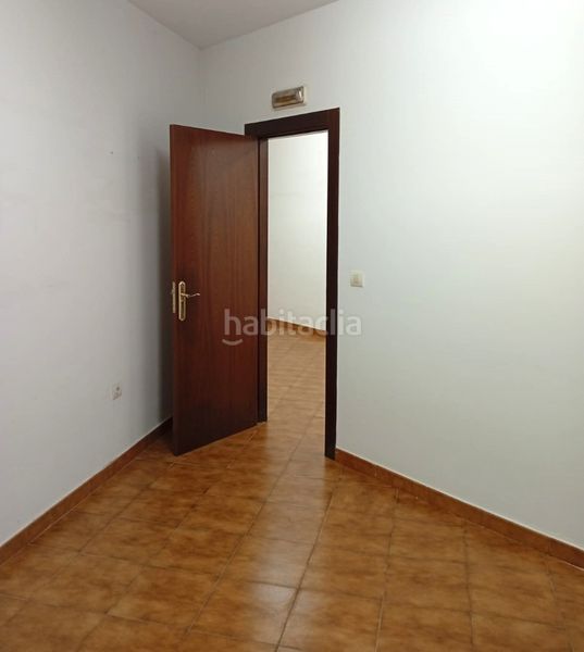 Foto 66afe0b7-f50b-466c-ab1a-20174f82cdf6. Local comercial a Llano Gijón