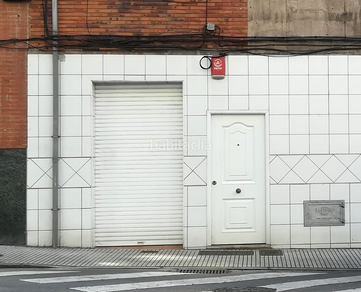 Foto 9a0e633a-d8b9-4ea7-9845-f4fba37de7d8. Local comercial a Llano Gijón