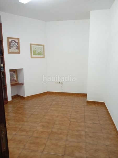 Foto b584957a-d6b5-4c68-ba86-a8bf2d7daf50. Local comercial a Llano Gijón