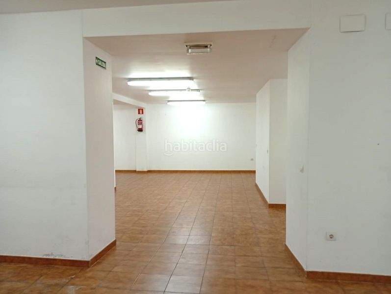 Foto fdab656e-91a8-4b3b-908c-ae51496b6adc. Local comercial a Llano Gijón