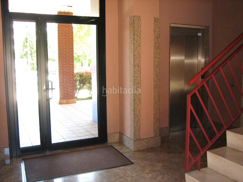 Foto 04ca5cca-88e8-4aa0-a653-102c96e09442. Rent flat with heating parking pool in Montevil Gijón