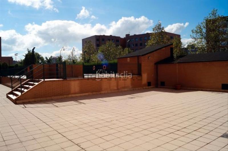 Foto 9462934f-90ab-4a71-a7a6-3dea307a2440. Rent flat with heating parking pool in Montevil Gijón