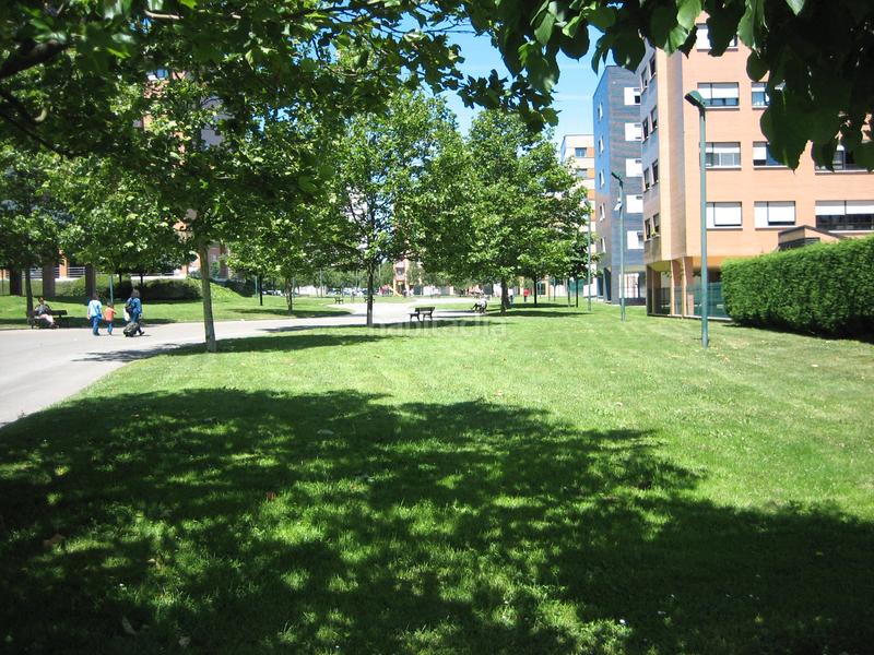 Foto b3f0357b-454a-4875-8f6e-7b9b9599f6af. Alquiler piso en Montevil Gijón