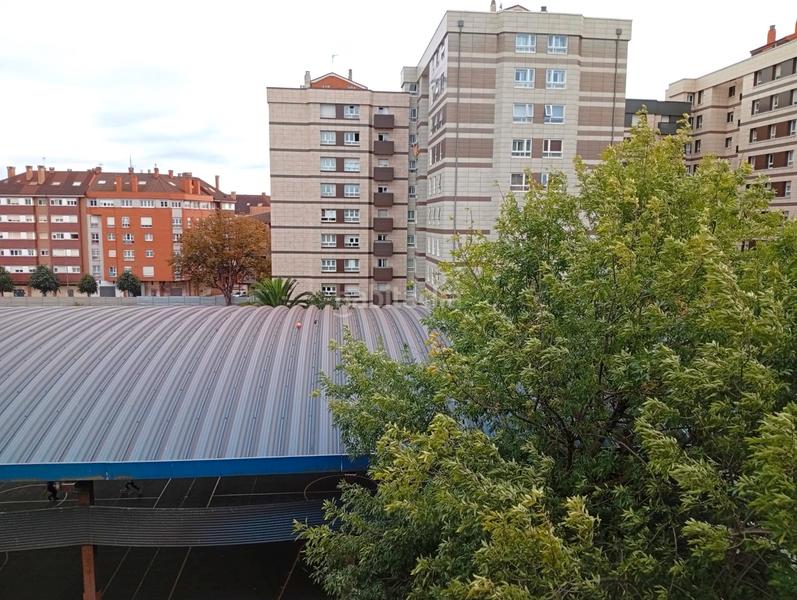 Foto 8b3fdbfd-93ba-4670-ad21-98d6da6c5a77. Appartement dans calle espinosa 14 dans La Calzada Gijón