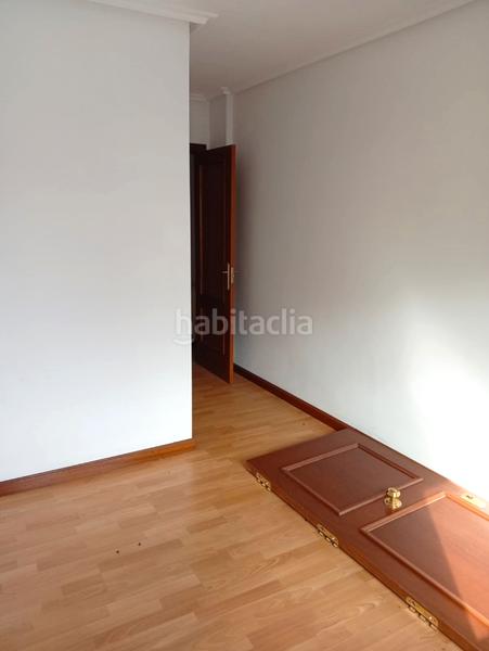 Foto a5213426-21e4-4e4c-b736-9e837fb2c8ab. Appartement dans calle espinosa 14 dans La Calzada Gijón