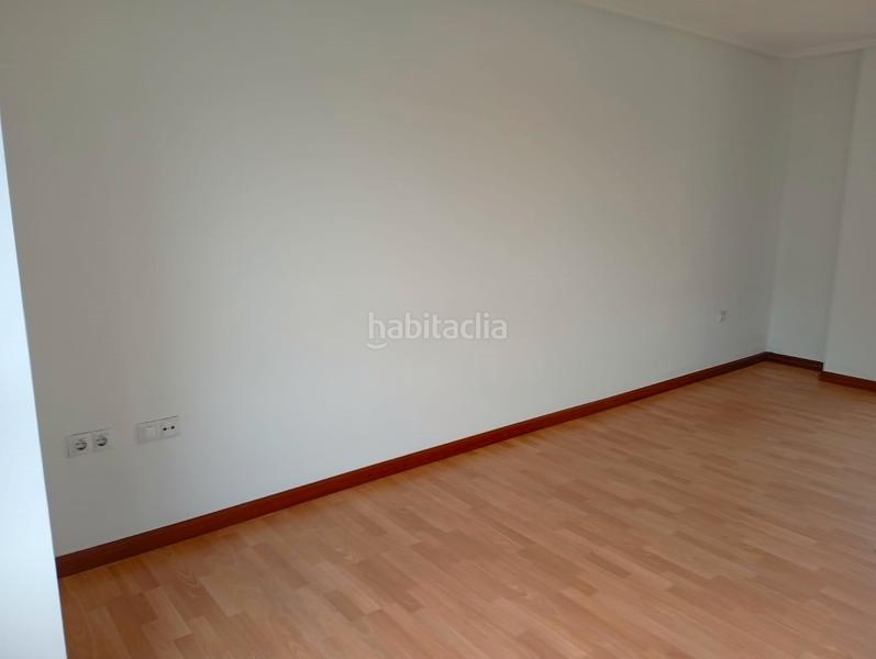 Foto c8be4c46-0aff-4492-b4a6-f27d3e9d5358. Appartement dans calle espinosa 14 dans La Calzada Gijón