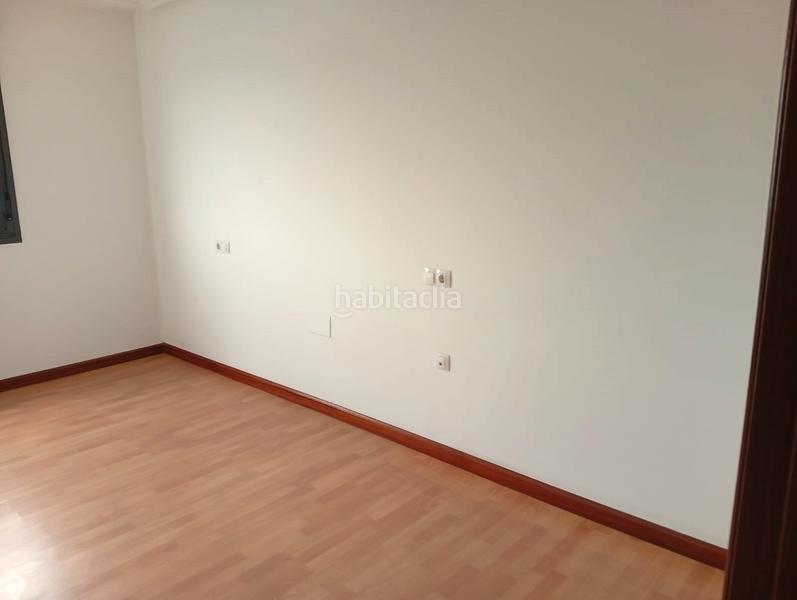 Foto f2e58984-efaa-48b5-a46c-10688c51d023. Appartement dans calle espinosa 14 dans La Calzada Gijón