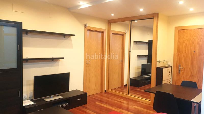 Foto b1c2b6f9-c18c-46f0-815f-68bc256526df. Apartamento en Roces Gijón
