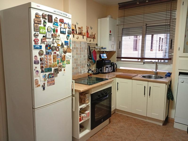 Foto b4fca31d-1ec3-4c62-844d-719d523b48c0. Appartement avec chauffage dans Llano Gijón