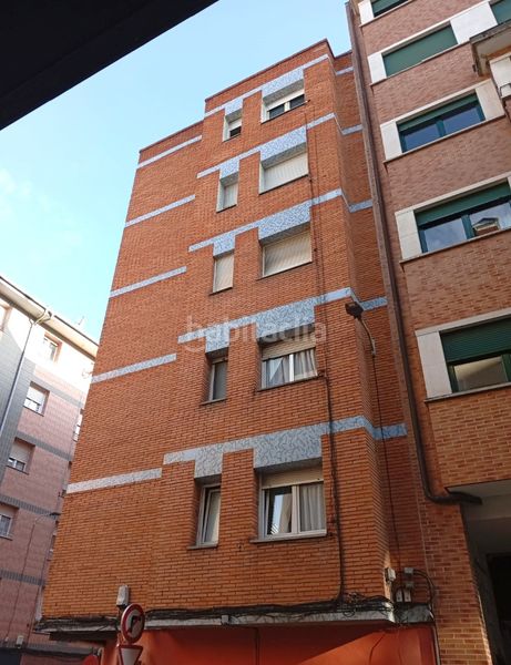 Foto 646ee451-1455-4d8d-a38d-bc238b290982. Pis a calle de san nicolás 35 a Llano Gijón