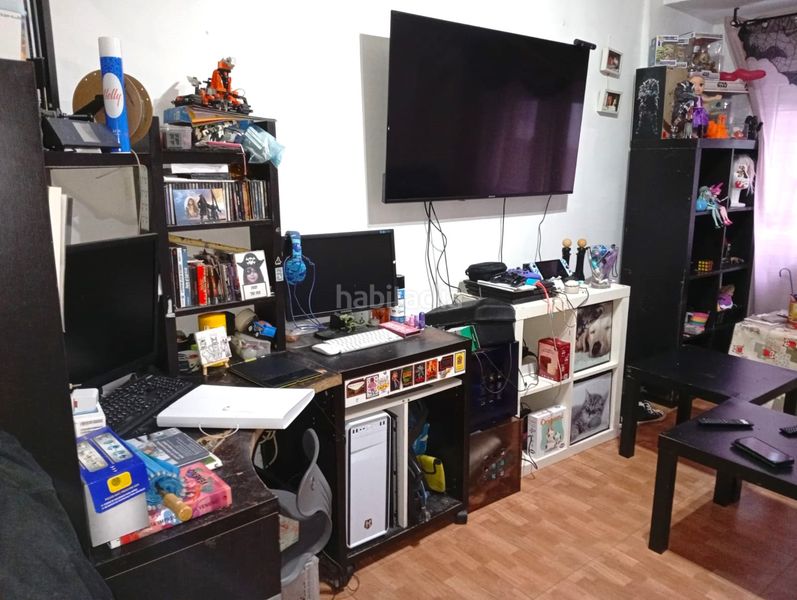 Foto d9df45ea-eb00-4c67-8e5c-c90b5d385b28. Pis a La Calzada Gijón