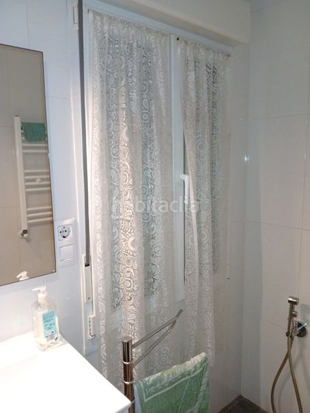 Foto f72ff7e9-2e6c-42a4-9175-1645715491e7. Pis amb calefacció a La Calzada Gijón