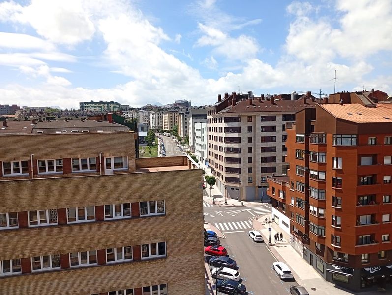 Foto 5f59e7d0-8897-43ca-bdf9-bf5f88d2e40f. Àtic amb calefacció aparcament a Masip Oviedo