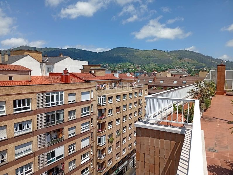 Foto e22f3614-6dc6-48c5-a624-d604e3078e94. Àtic amb calefacció aparcament a Masip Oviedo