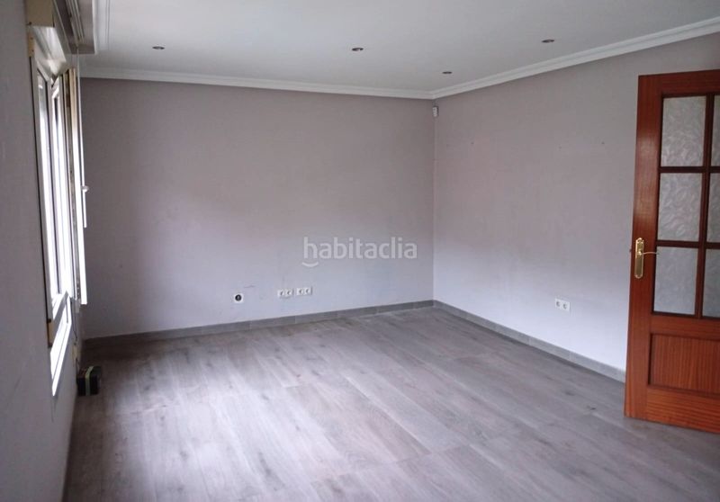 Foto 2afe3b93-a98a-40e1-990f-9a7f6f6facf1. Pis a calle el robledo 38 a Lena