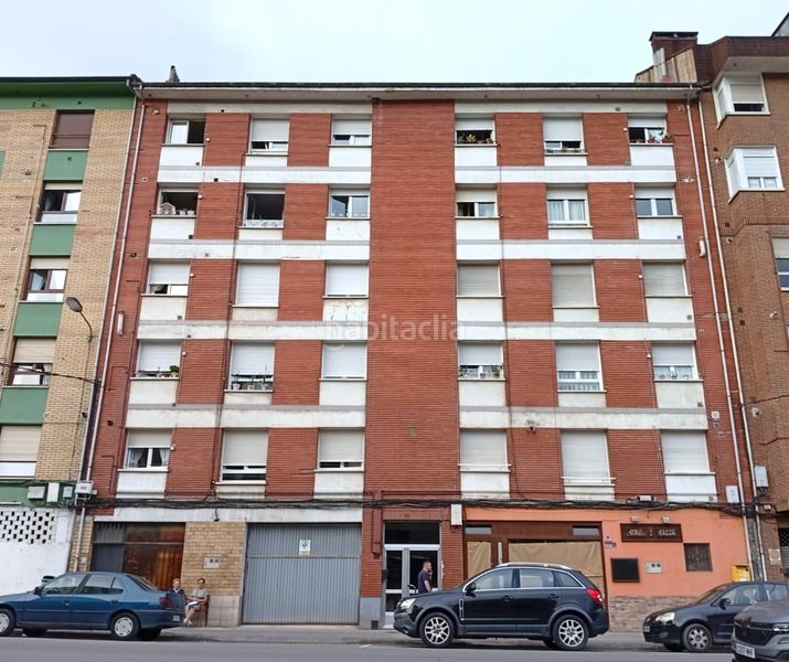 Foto 583862e7-801a-4a41-9c10-9c272c7e73a2. Pis a calle el robledo 38 a Lena