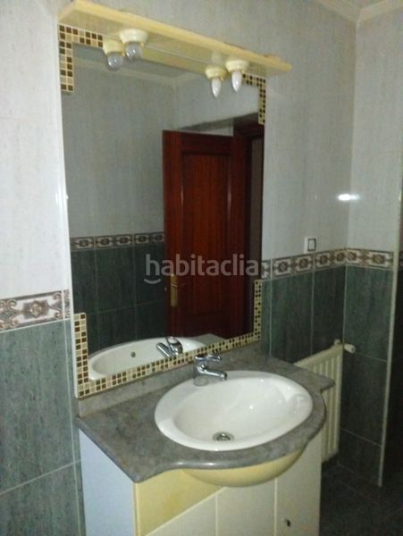 Foto 9728db33-8381-4890-ae0c-3a91a9597dfd. Pis a calle el robledo 38 a Lena