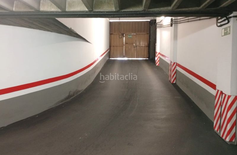 Foto 0320a99e-7353-451c-8863-f7f26e22dec3. Aparcament cotxe a calle gregorio marañon 23 a Vallobín Oviedo