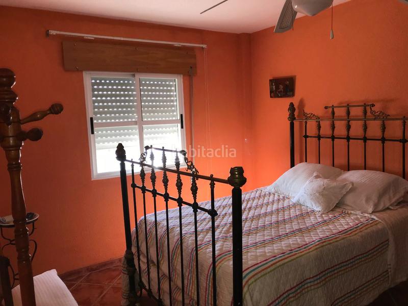 Foto f55073d4-b5be-4fce-ade7-afad0246e43c. Casa adosada en Mirandilla