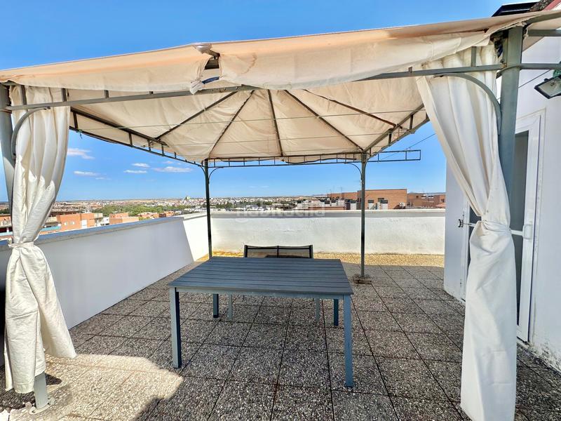 Foto a4fe4c9c-0096-403a-a091-541d63103638. Penthouse with heating parking in Oeste Mérida