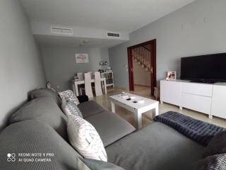 Casa adossada a Norte. Mérida. espectacular vivienda para entrar a vivir.