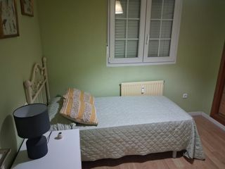 Rent Flat  Calle félix valverde lillo. Piso de alquiler en la mejor zona de mérida.