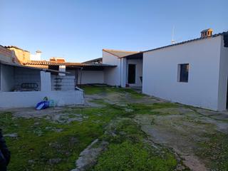 Maison à Villanueva de la Serena. Casa con gran patio