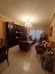 Pis a Villanueva de la Serena. Piso centrico para entrar a vivir