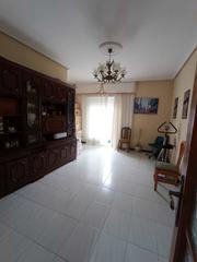 Appartement à Calle pardo 25. Piso independiente para entrar a vivir
