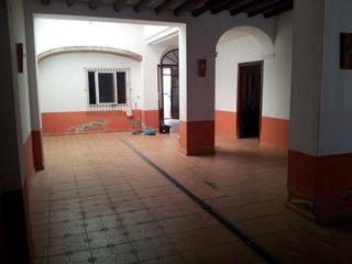 Maison à Villanueva de la Serena. Gran casa con cochera