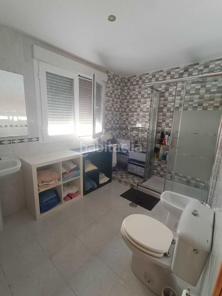 Foto d56df4ff-0e76-4ae2-b8eb-506261707ad5. Casa a schiera con parcheggio in Villanueva de la Serena