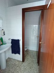 Local Comercial a Villanueva de la Serena. Local diafano  muy centrico