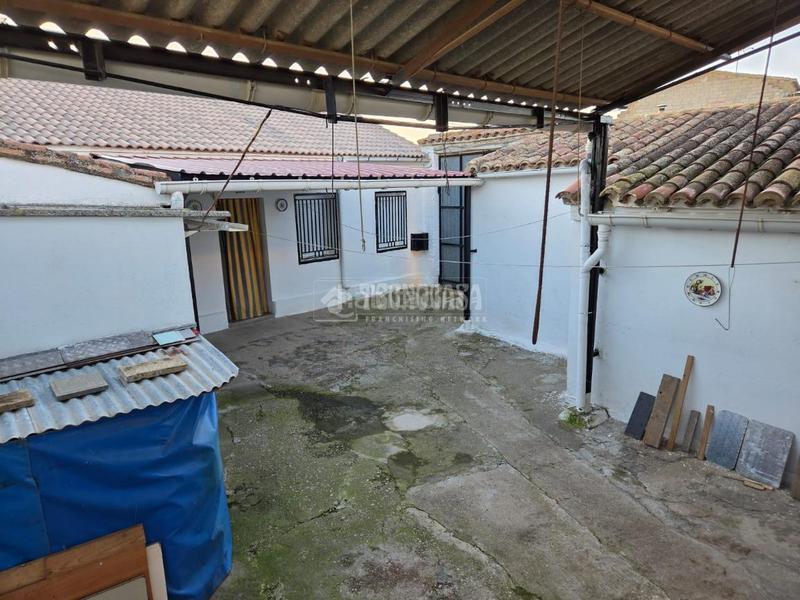 Foto 818bcb81-7ed9-4c06-81b6-70205a38f4f4. Casa pareada casa en venta en Albero Bajo