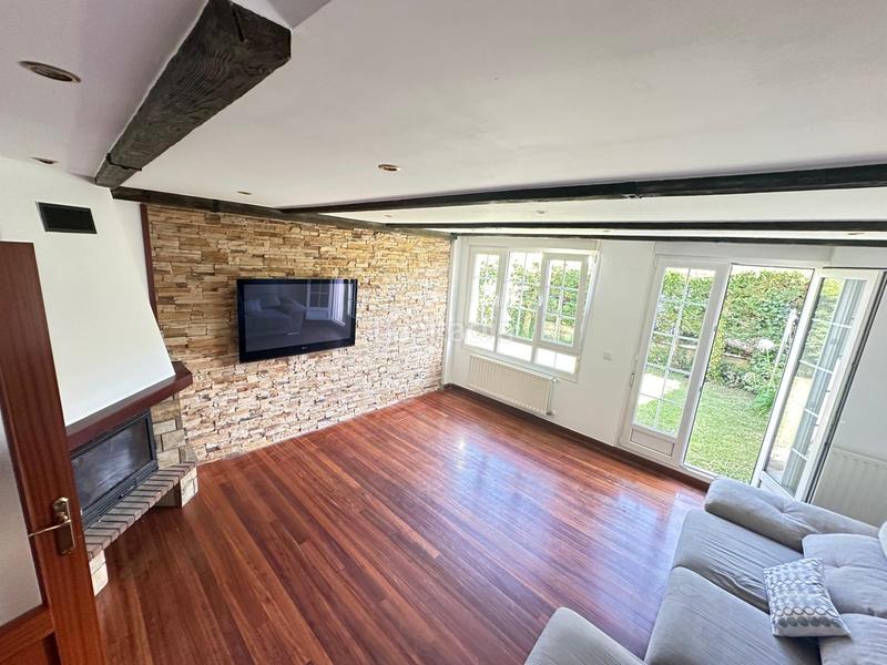 Foto 37969540-8e6f-43a1-8f09-d5e3bd222649. Casa pareada chalet pareado en venta en barrio mioño. en Castro - Urdiales