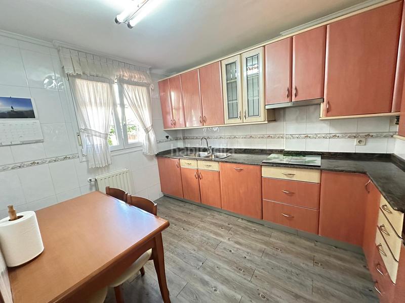 Foto 4aa4c97b-49a4-4b44-9274-3d460780d0dd. Casa pareada chalet pareado en venta en barrio mioño. en Castro - Urdiales