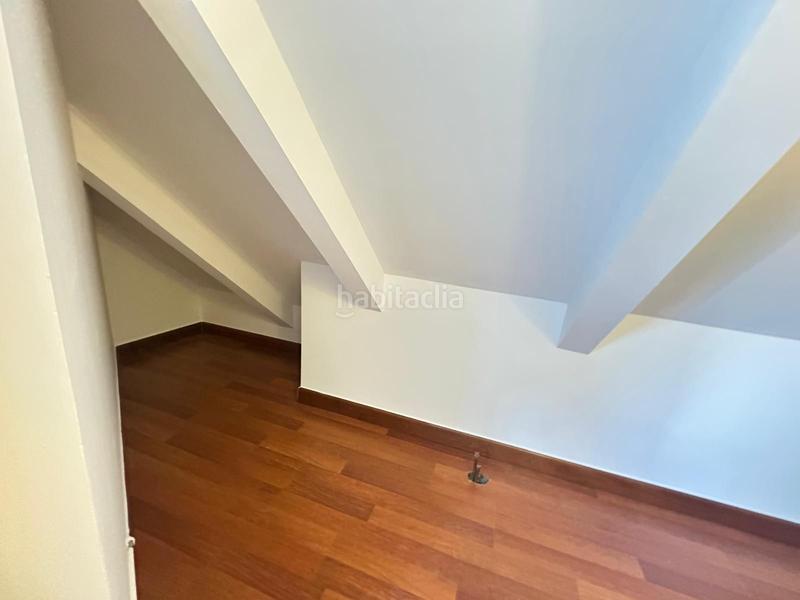 Foto 6e6ee2c9-39ab-42b6-aa70-bb632bf3e7fb. Casa pareada chalet pareado en venta en barrio mioño. en Castro - Urdiales
