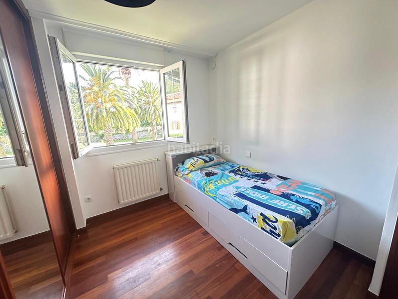 Foto 7067afb2-bdd1-4941-8157-6dba476406ea. Casa pareada chalet pareado en venta en barrio mioño. en Castro - Urdiales
