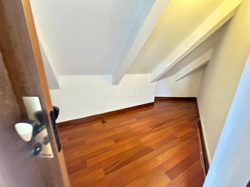 Foto 801047ad-72d2-460e-b0f4-ff22e2fd8ba4. Casa pareada chalet pareado en venta en barrio mioño. en Castro - Urdiales