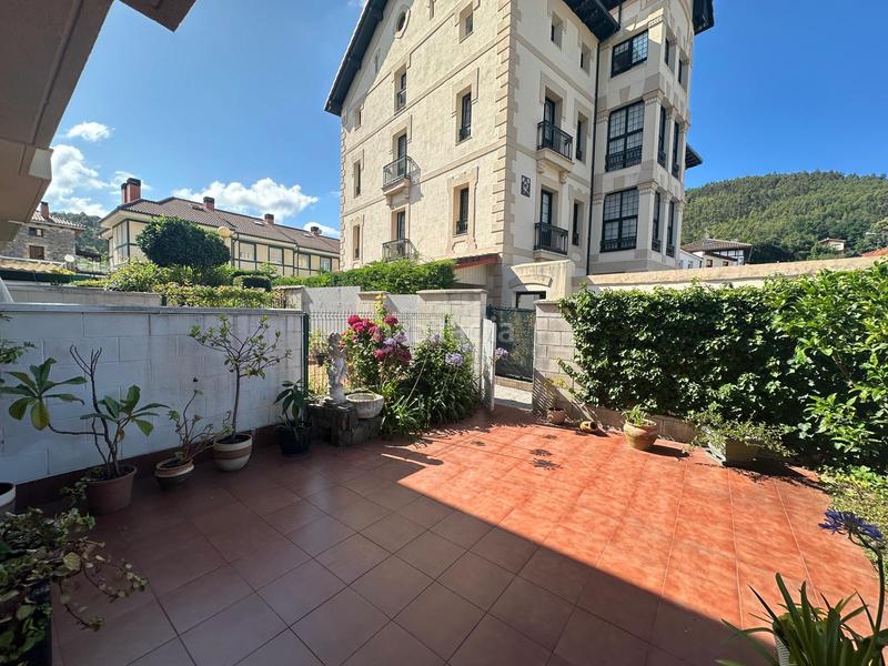 Foto a2cb7438-0fa3-4d76-bae0-08a9a802990f. Casa pareada chalet pareado en venta en barrio mioño. en Castro - Urdiales