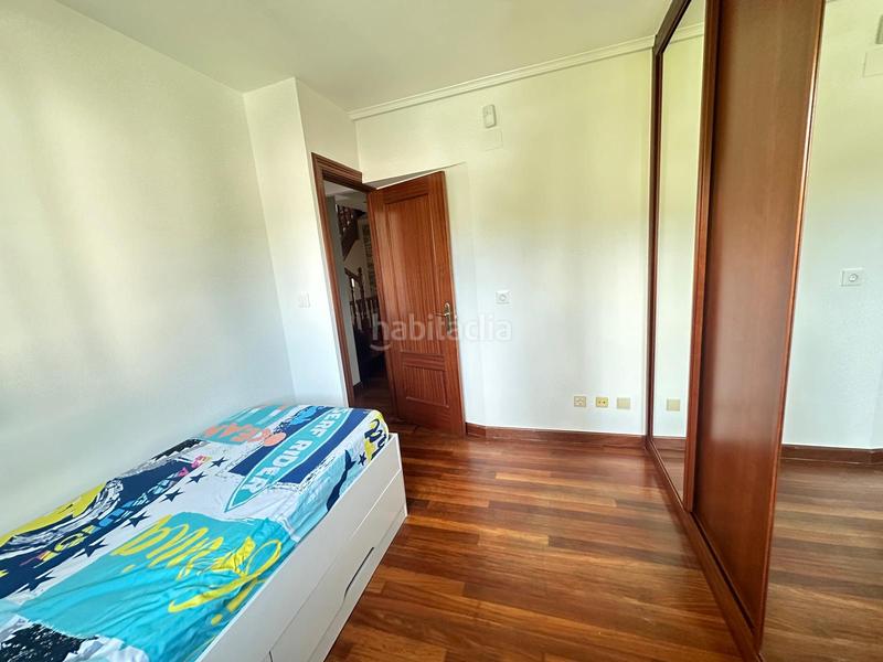 Foto b620ba0c-5da9-46c8-9fb0-8595e445fe0a. Casa pareada chalet pareado en venta en barrio mioño. en Castro - Urdiales