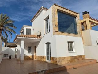 Maison jumelée à Huércal - Overa. Duplex townhouse se vende en huercal overa