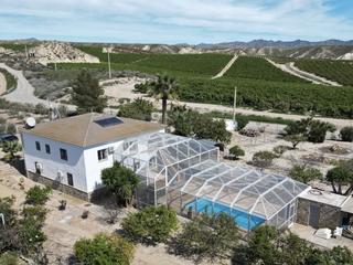 Maison à Cuevas del Almanzora Pueblo. Villa se vende en cuevas del almanzora