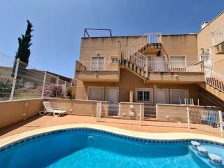 Casa adossada a Palomares. Apartamento se vende en palomares