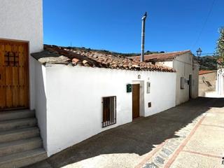 Masia en Benizaln. Duplex townhouse se vende en benizalon